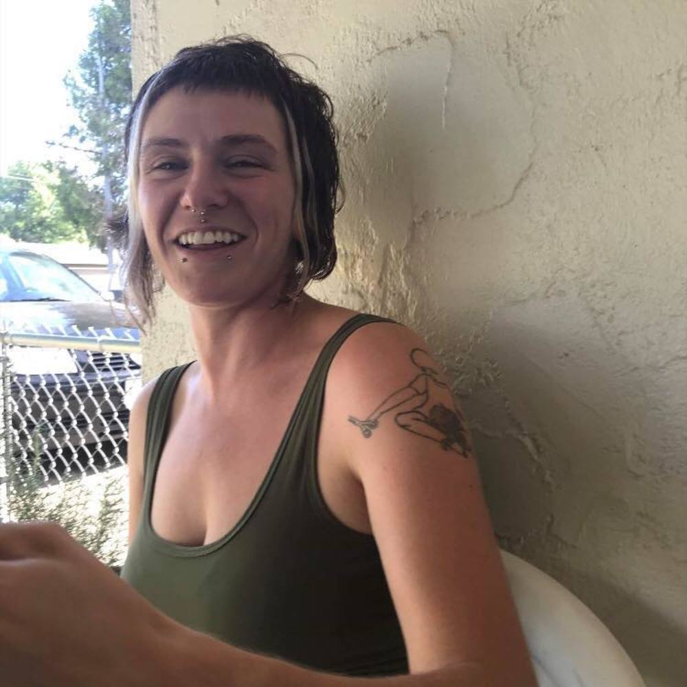 Meet your Posher, Claire